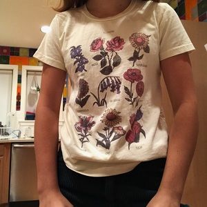Wildflowers graphic tee